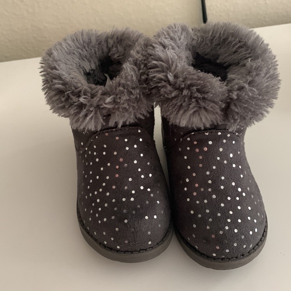 Cat and jack baby/toddler boots - Picture 2 of 5